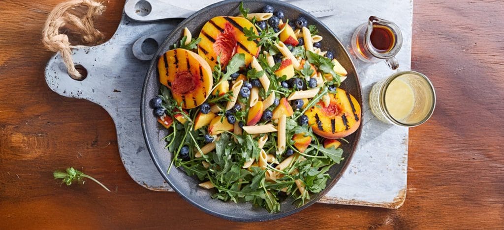arugula-recipes-arugula-peach-blueberry-salad-expanded.jpg