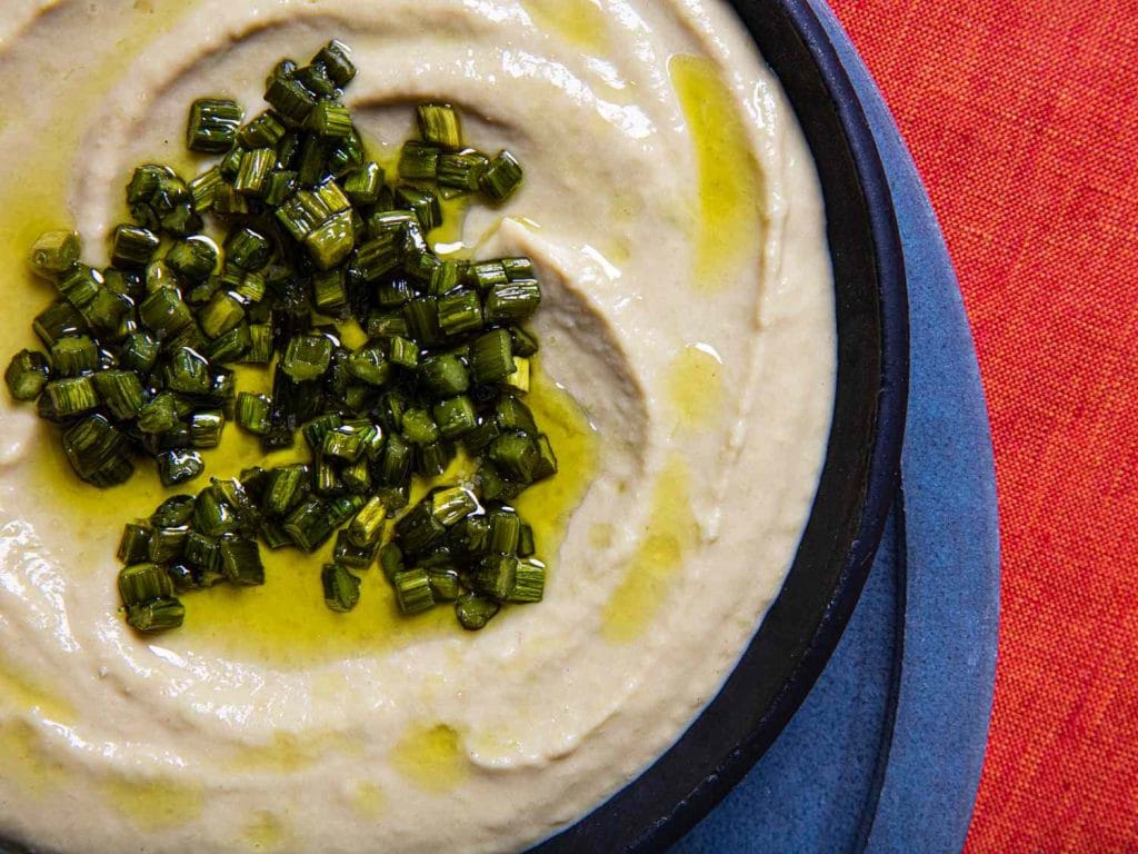 20220626-GarlicScapeHummus-AmandaSuarez-05-808199643ad6424b9096f3772fb551bf.JPG
