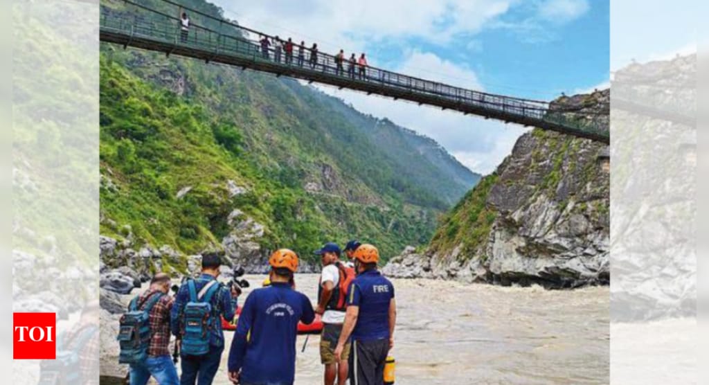 Orphaned in bus crash that killed pilgrims, 10-year-old asks God, 'what was our fault?' | India News - Times of India