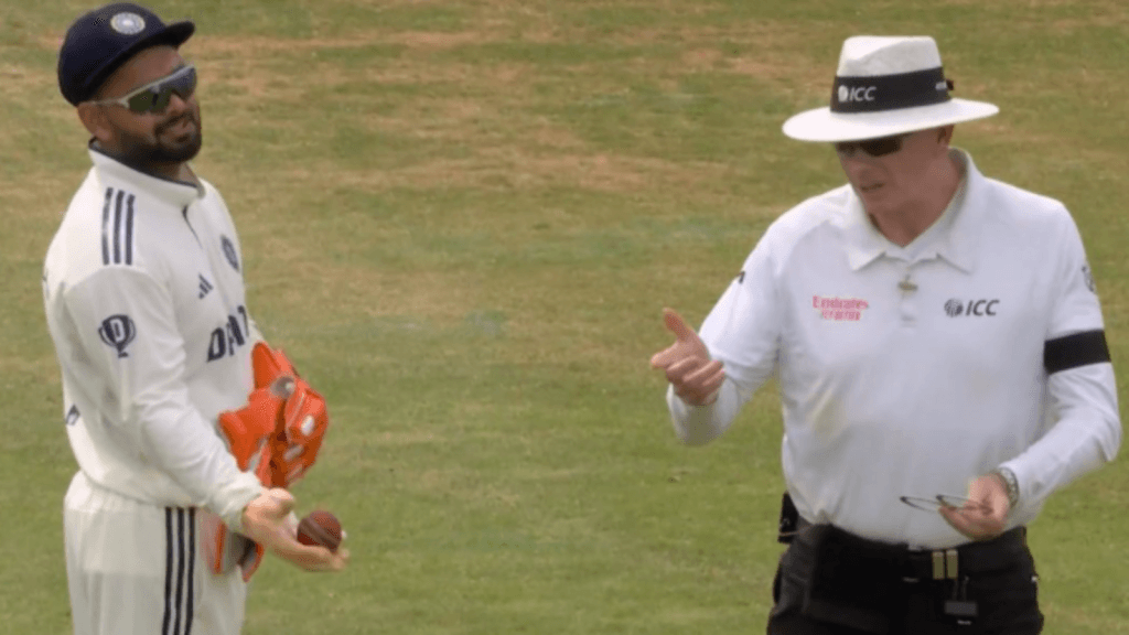 pant_umpire_1750590982125_1750590987636.png