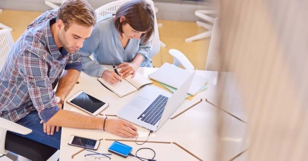 rise-of-online-colleges-600x315.jpg
