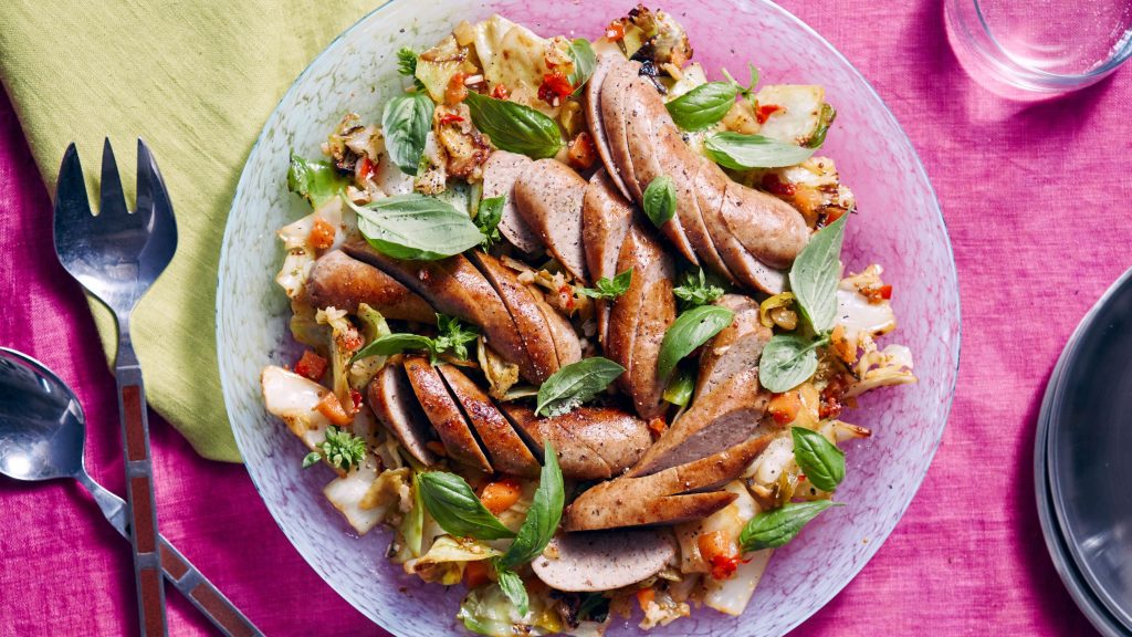 20250415_01_Skillet20Sausage_Charred20Cabbage_Giardiniera_043_FINAL_H.jpg