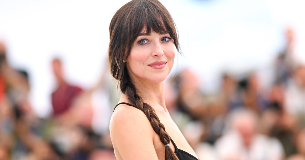 Dakota Johnson's 'It Girl' Sunglasses Are on Sale for Just $40