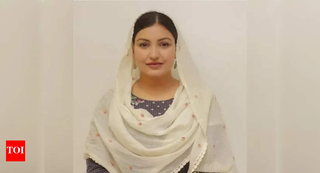 Dropped from govt, AAP MLA quits politics | India News - Times of India