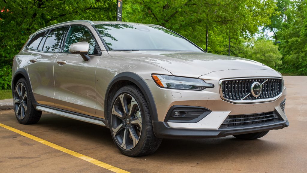 Volvo-V60-Hero-1.jpg