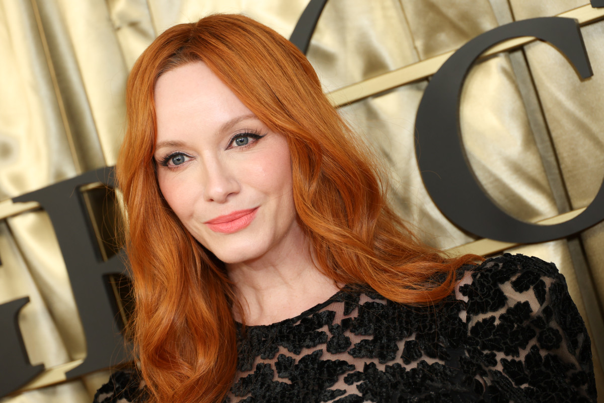 christina-hendricks-is-looking-unbelievable-as-she-reveals-absolutely-perfect-career-switch-up.jpg