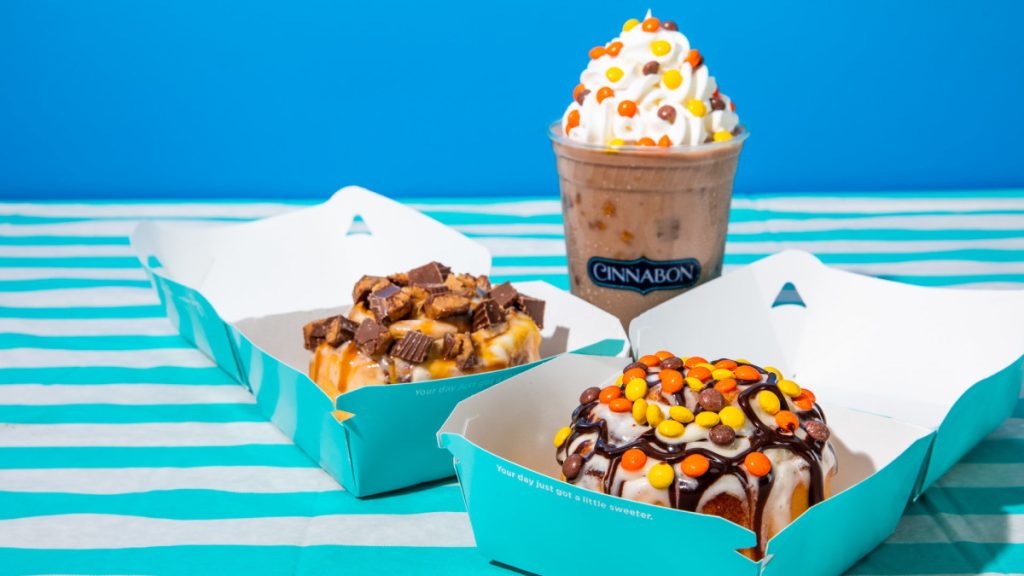 cinnabon-reeses-menu-collaboration-bons-chillata-photo-2025.jpg