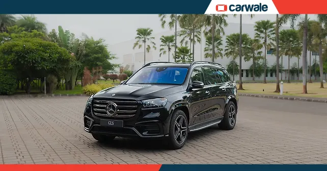 gls-exterior-left-front-three-quarter.jpeg
