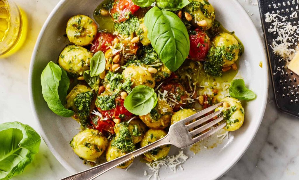 pesto-gnocchi-social-2.jpg