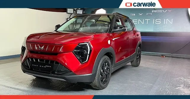 xuv-3xo-exterior-left-front-three-quarter.jpeg